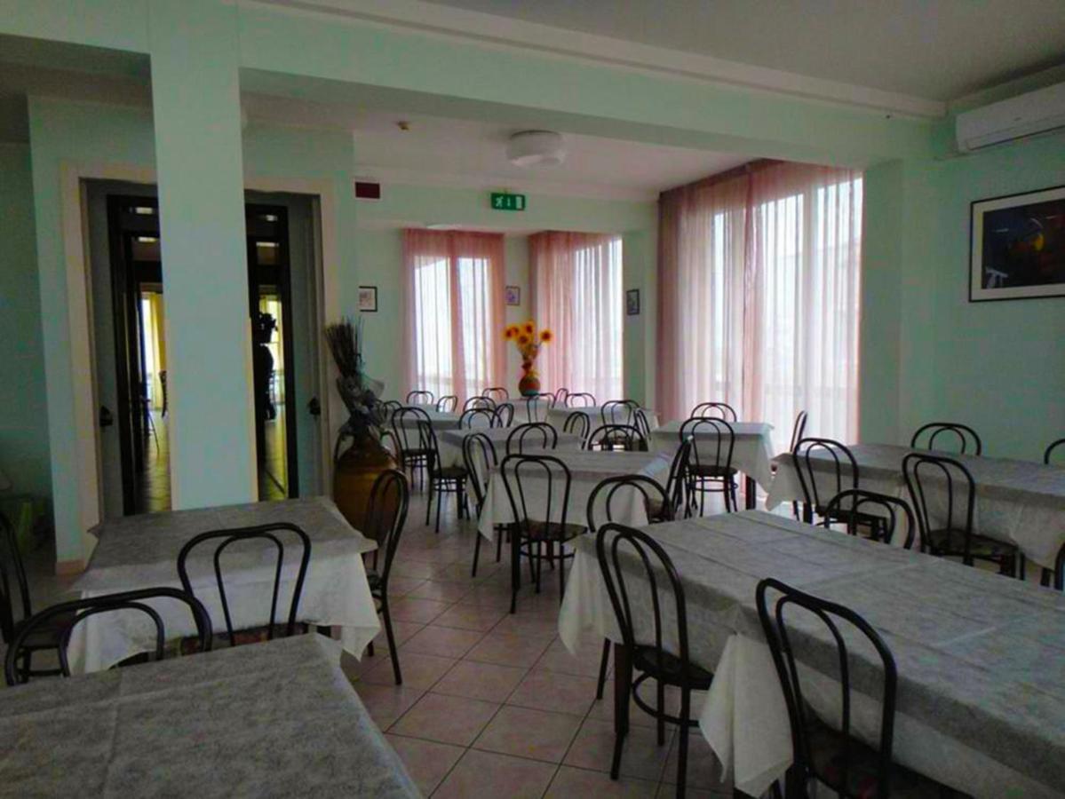 Hotel Acapulco Rimini Eksteriør billede